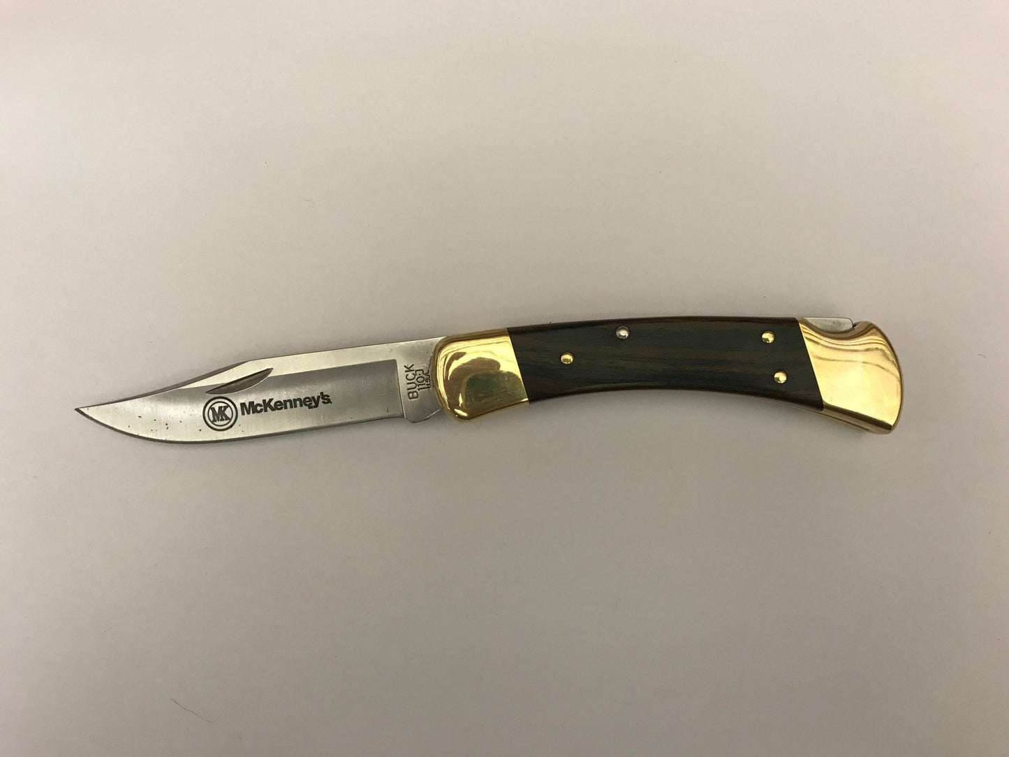 BUCK 110 Folding Hunter Knife